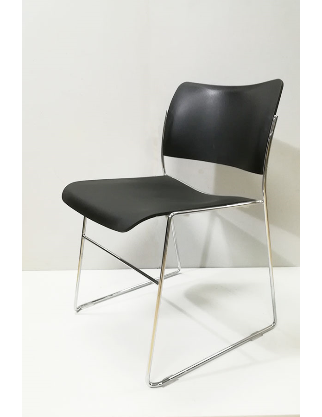 CADEIRA PRETA ESTRUTURA CROMO ASSENTO PLASTICO POLIPROPILENO  - 1894 2