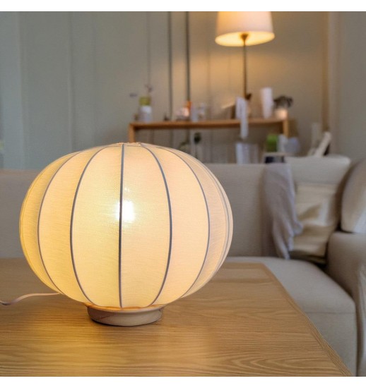 CANDEEIRO DE MESA EM FERRO C/ ABAJUR...